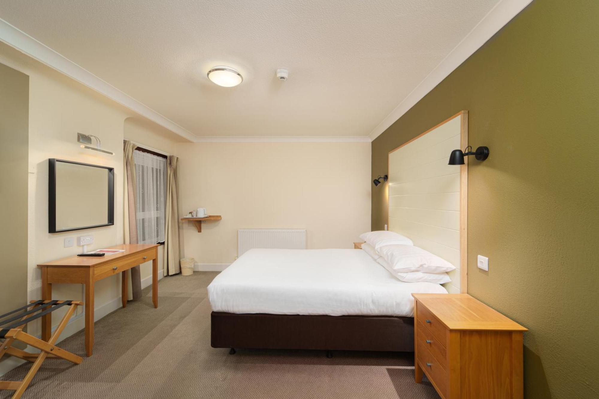 Trouville Hotel By Compass Hospitality Sandown Eksteriør bilde