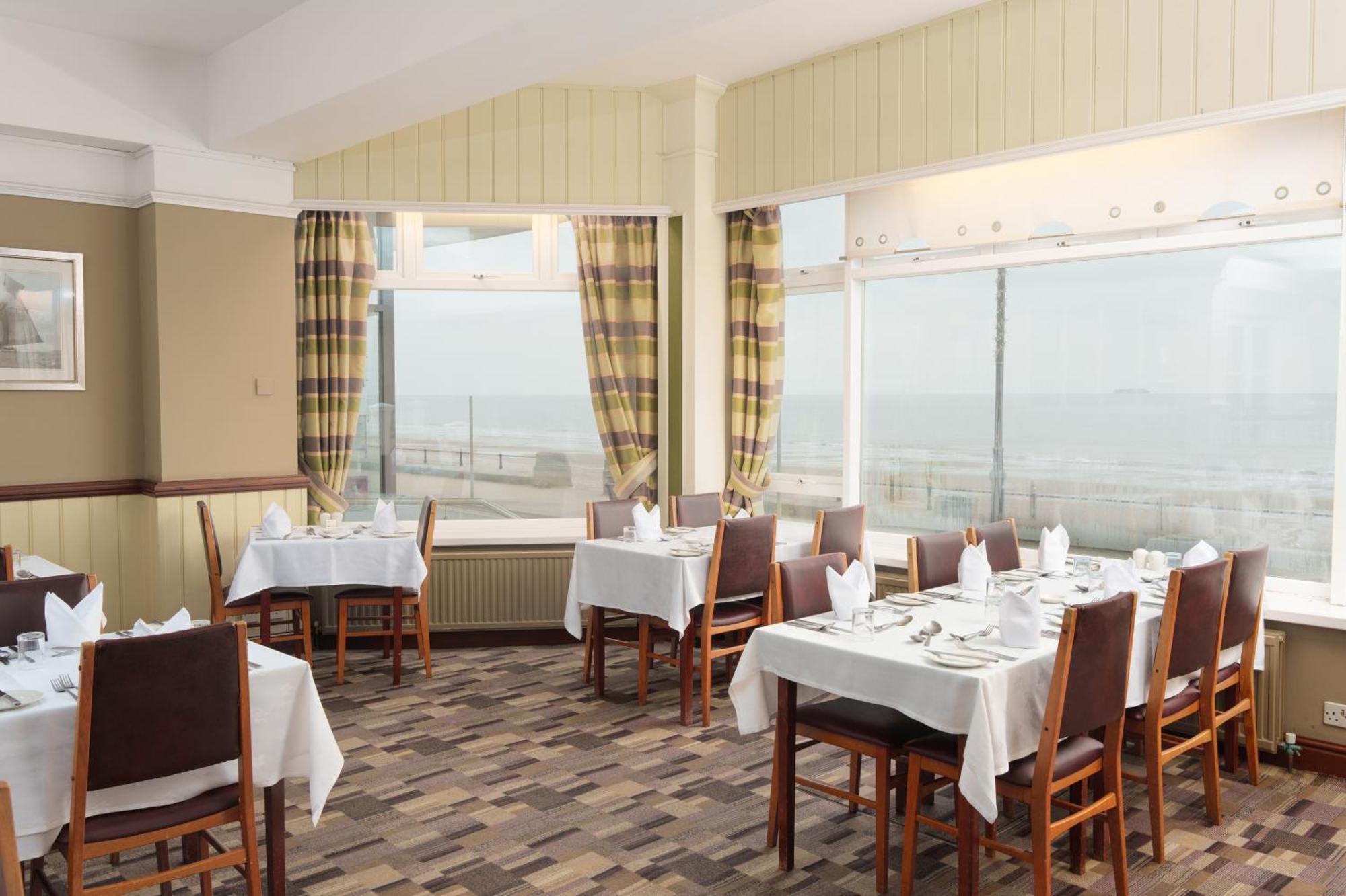 Trouville Hotel By Compass Hospitality Sandown Eksteriør bilde