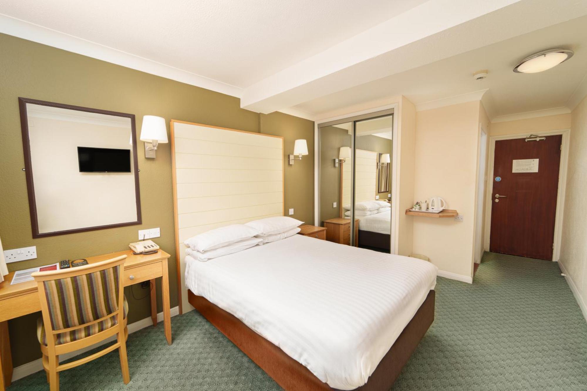 Trouville Hotel By Compass Hospitality Sandown Eksteriør bilde