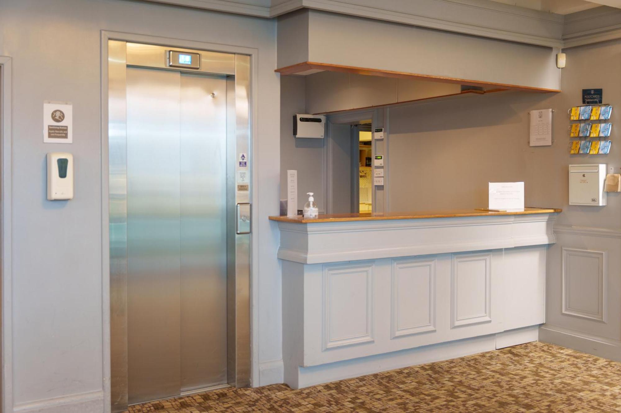 Trouville Hotel By Compass Hospitality Sandown Eksteriør bilde