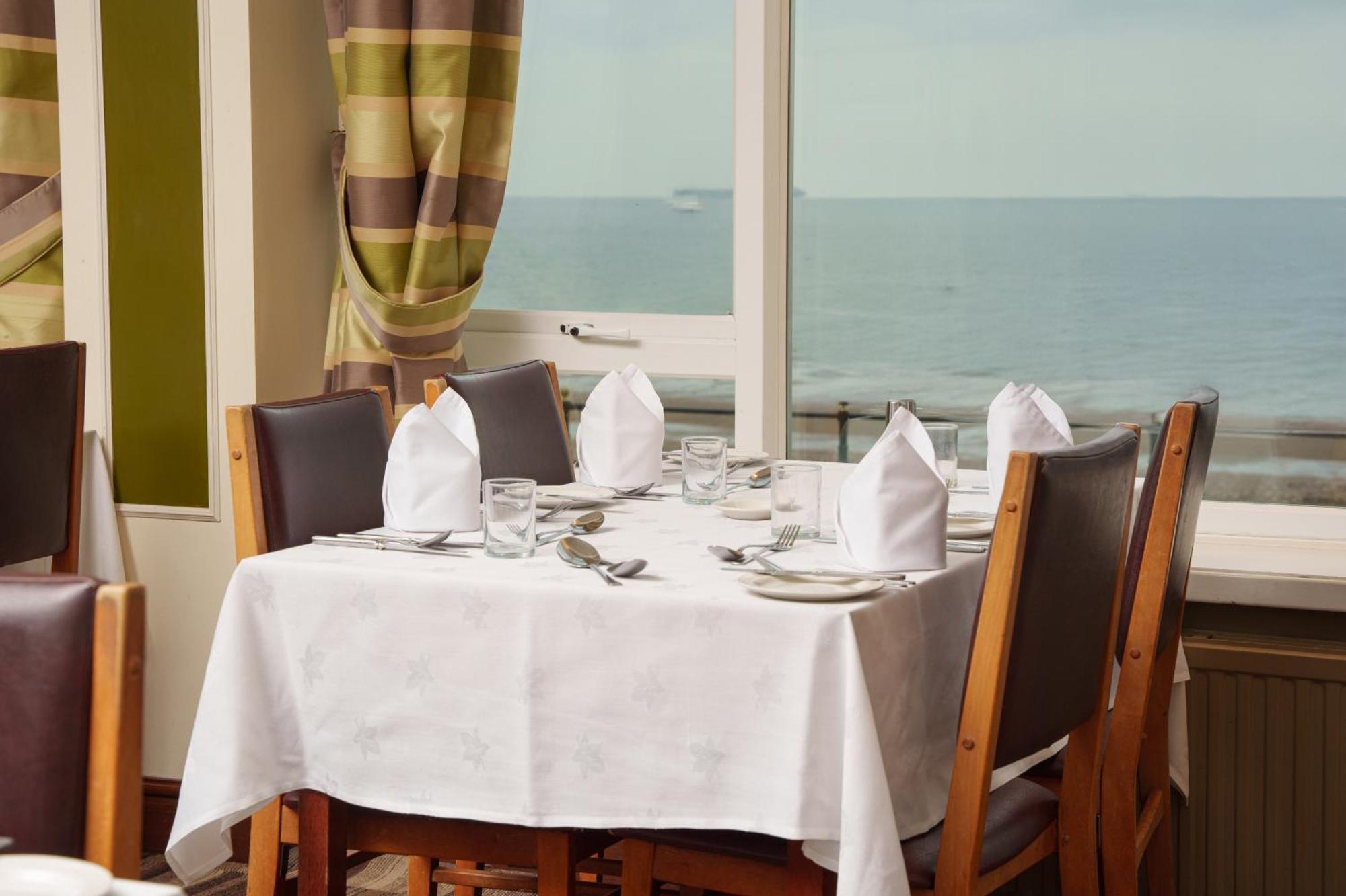 Trouville Hotel By Compass Hospitality Sandown Eksteriør bilde