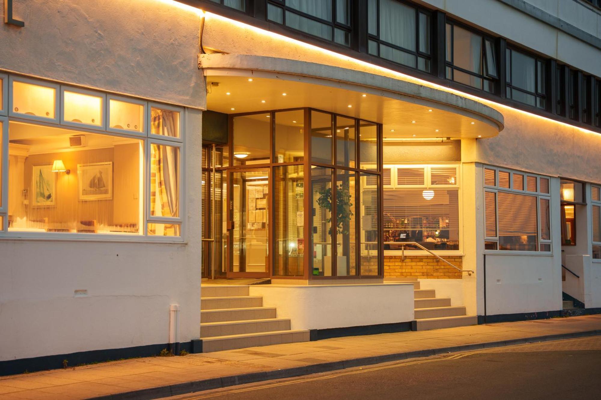 Trouville Hotel By Compass Hospitality Sandown Eksteriør bilde