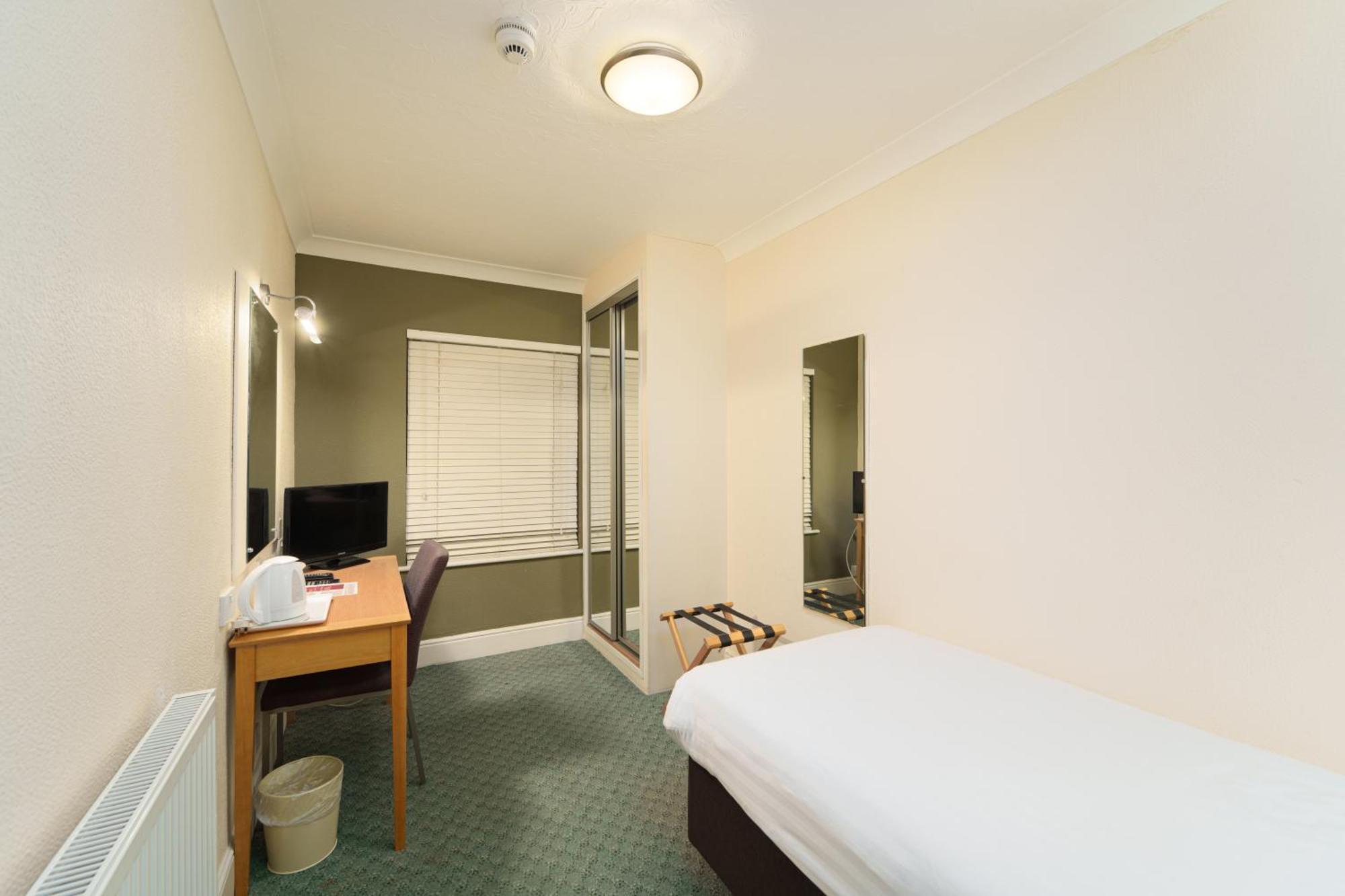 Trouville Hotel By Compass Hospitality Sandown Eksteriør bilde