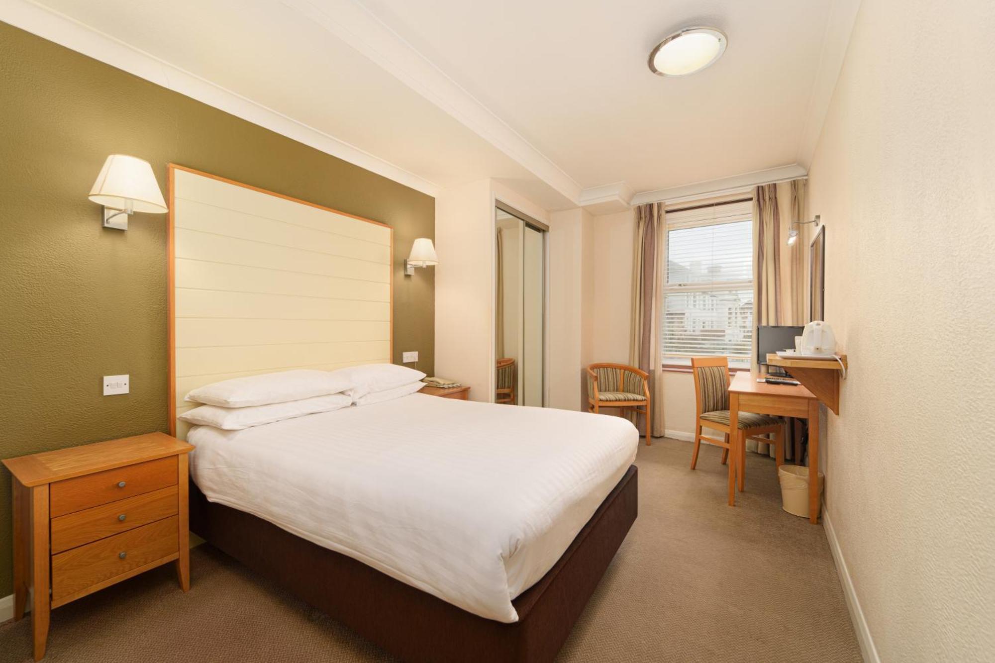Trouville Hotel By Compass Hospitality Sandown Eksteriør bilde