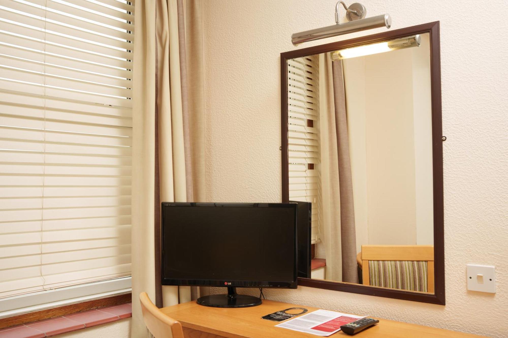 Trouville Hotel By Compass Hospitality Sandown Eksteriør bilde